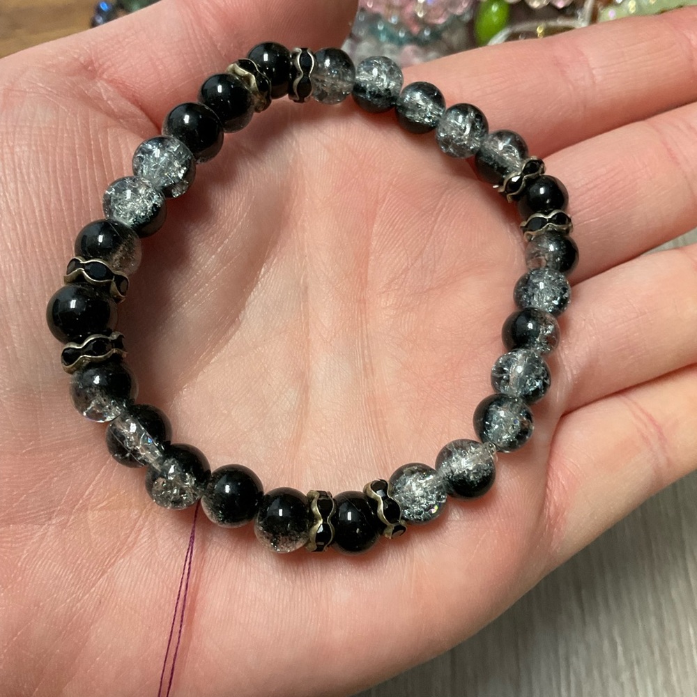 Elegant Black and Silver Beaded Bracelet